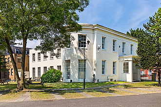 Central Road, Morden, SM4