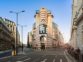 Poultry, Monument, EC2R