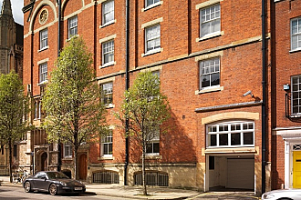 Farm Street, Mayfair, W1J