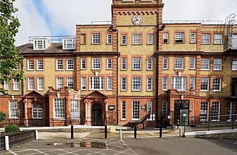 Kennington Lane, Oval, SE11