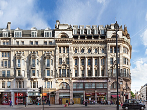 Piccadilly, Mayfair, W1J