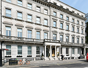 Piccadilly, Mayfair, W1J