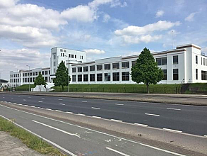 Great West Road, Brentford, TW8