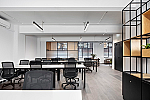 Serviced and Managed Offices Poland Street Soho W1F  684-4.png