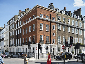 Queen Anne Street, Mayfair, W1G