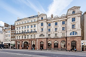 Strand, Temple, WC2R