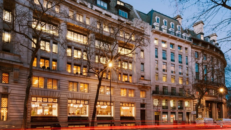 The Strategic Advantage of Renting Serviced Offices on Victoria Embankment