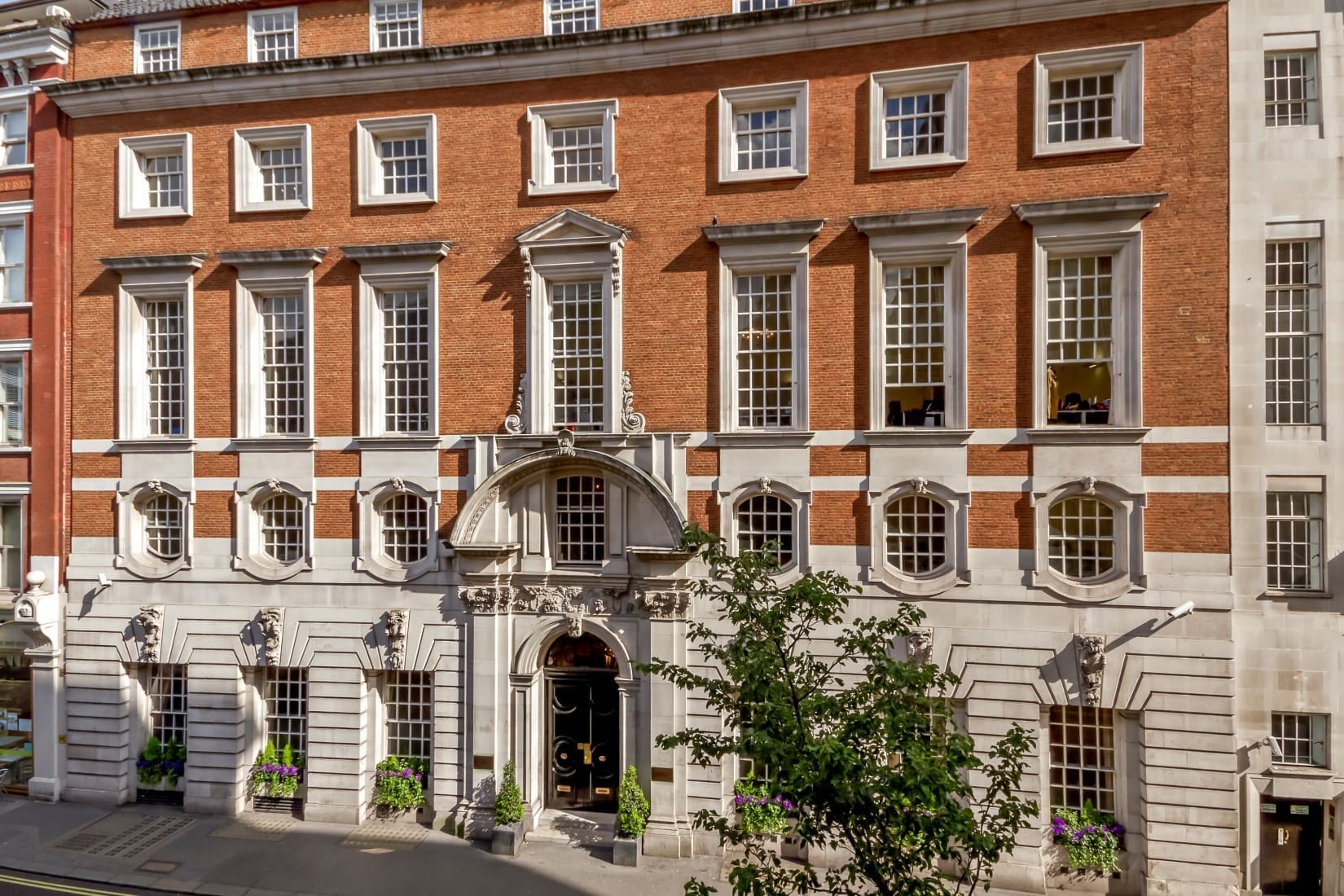 Office Space in Strand London: Expert Guide to Finding the Perfect Workspace