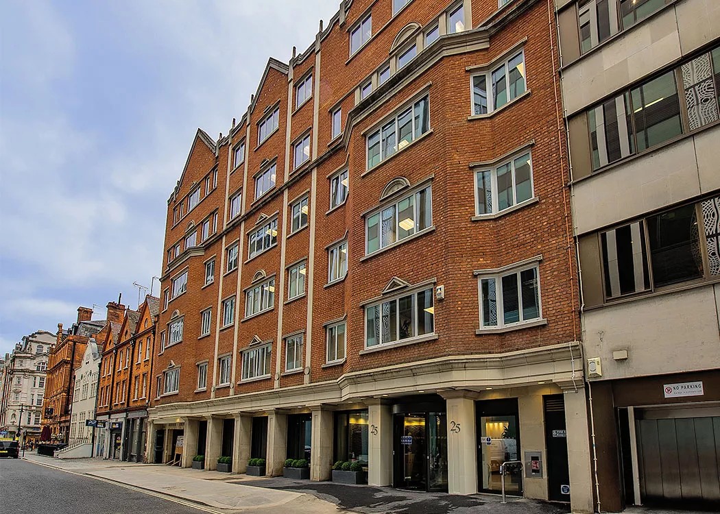 Hybrid Office Spaces in Mayfair: Flexible Solutions for Modern Businesses