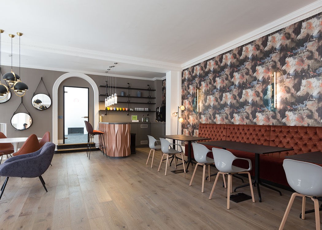 Dog-Friendly Serviced Offices in Green Street, Mayfair