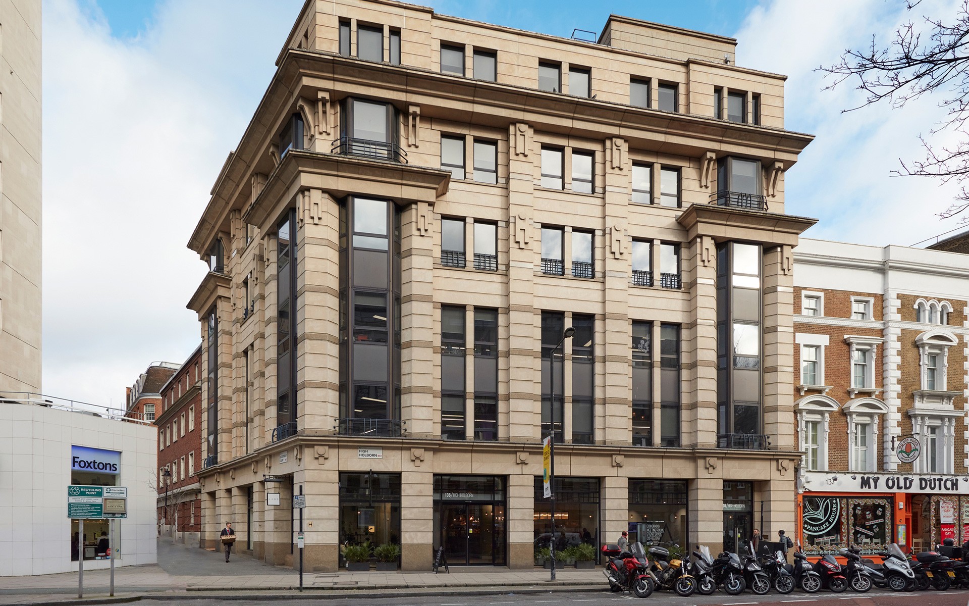 Dog-Friendly Serviced Offices in High Holborn, Chancery Lane