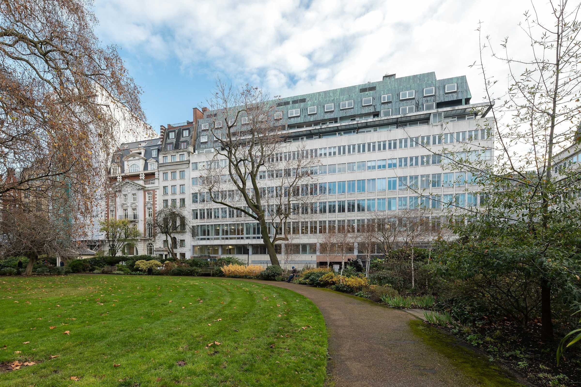 St. James’s Square Office Space