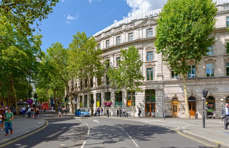 Charing Cross Road, Charing Cross London